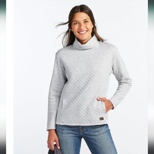 L.L Bean Women's Quilted Swearshirt Pullover, Funnelneck.  XL